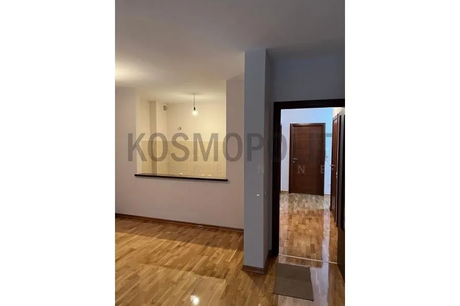 Sale, three bedroom apartment, 74m², Vračar Hram, Vračar Sve Podlokacije