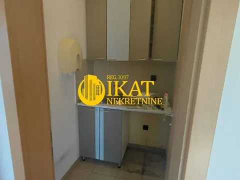 Prodaja, četvorosoban stan, 127m², Stari Grad, Beograd - image 7