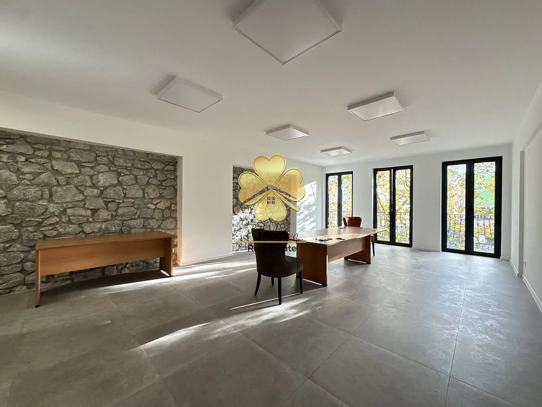 Izdavanje, plac, 120m², Centar, Podgorica