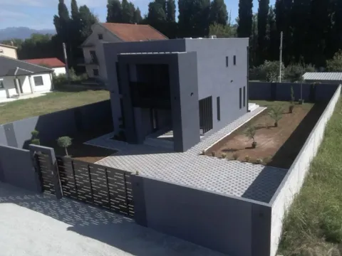 House for Sale, 170m2, Tološi, Podgorica House for Sale, 170m2, Tološi, Podgorica