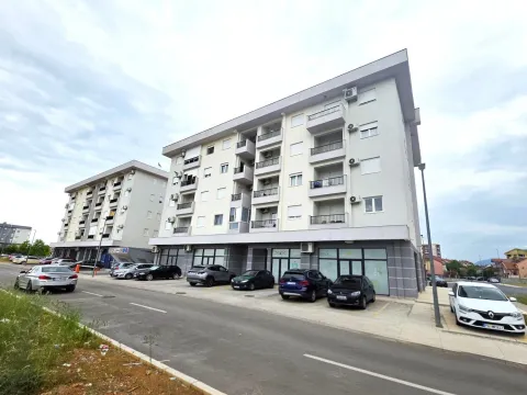 Rent, apartment, 30m², Stari Aerodrom, Podgorica - image 11