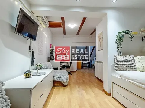 Prodaja, četvorosoban stan, 104m², Stari Grad, Beograd - image 11