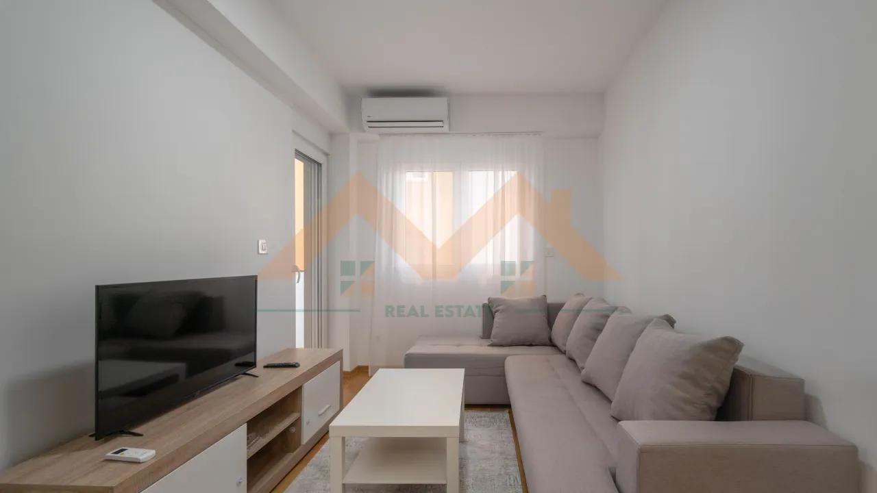 Izdavanje, stan, 40m², Pobrežje, Podgorica