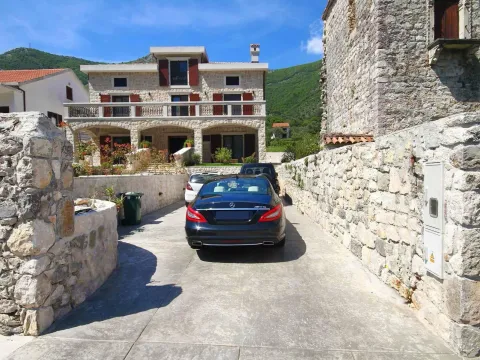 Sale, house, 497m², Prčanj, Kotor - image 12