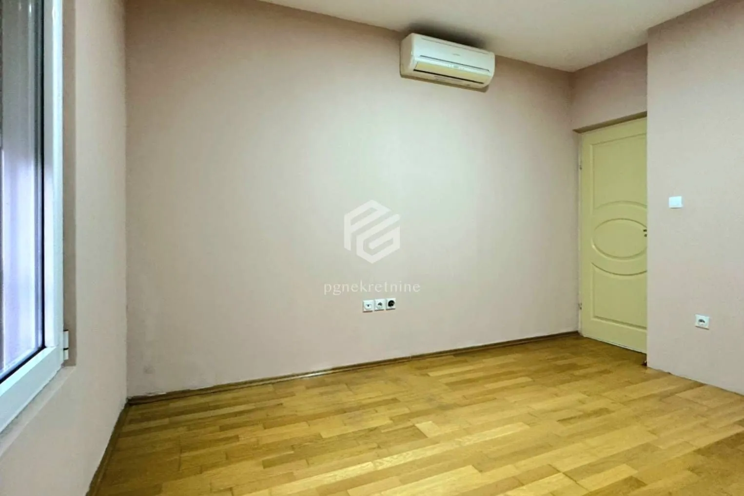 Rent, two bedroom apartment, 69m², Pobrežje, Podgorica