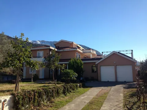 Sale, house, 375m², Kavač, Kotor - image 2