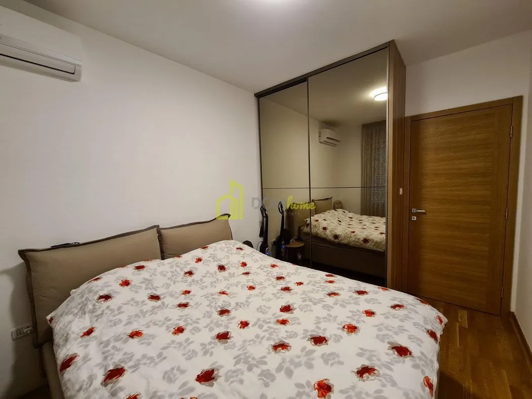 Izdavanje, dvosoban stan, 64m², City Kvart, Podgorica