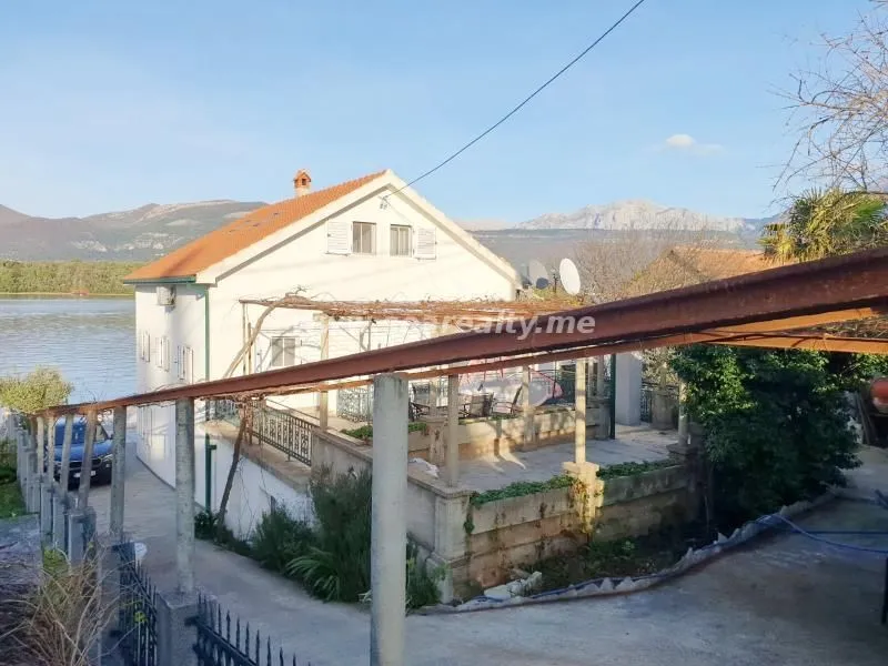 Prodaja, kuća, 187m², Bogišići, Tivat