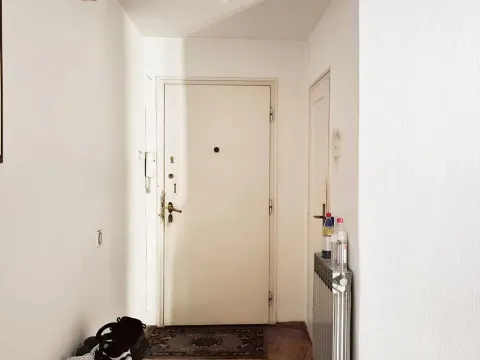 Prodaja, dvosoban stan, 65m², Kalenić Pijaca, Vračar Sve Podlokacije - image 2