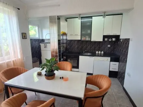 Rent, two bedroom apartment, 58m², Medijana, Niš - image 2