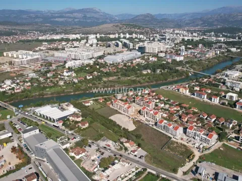 Prodaja, jednosoban stan, 98m², Podgorica, Crna Gora - image 1