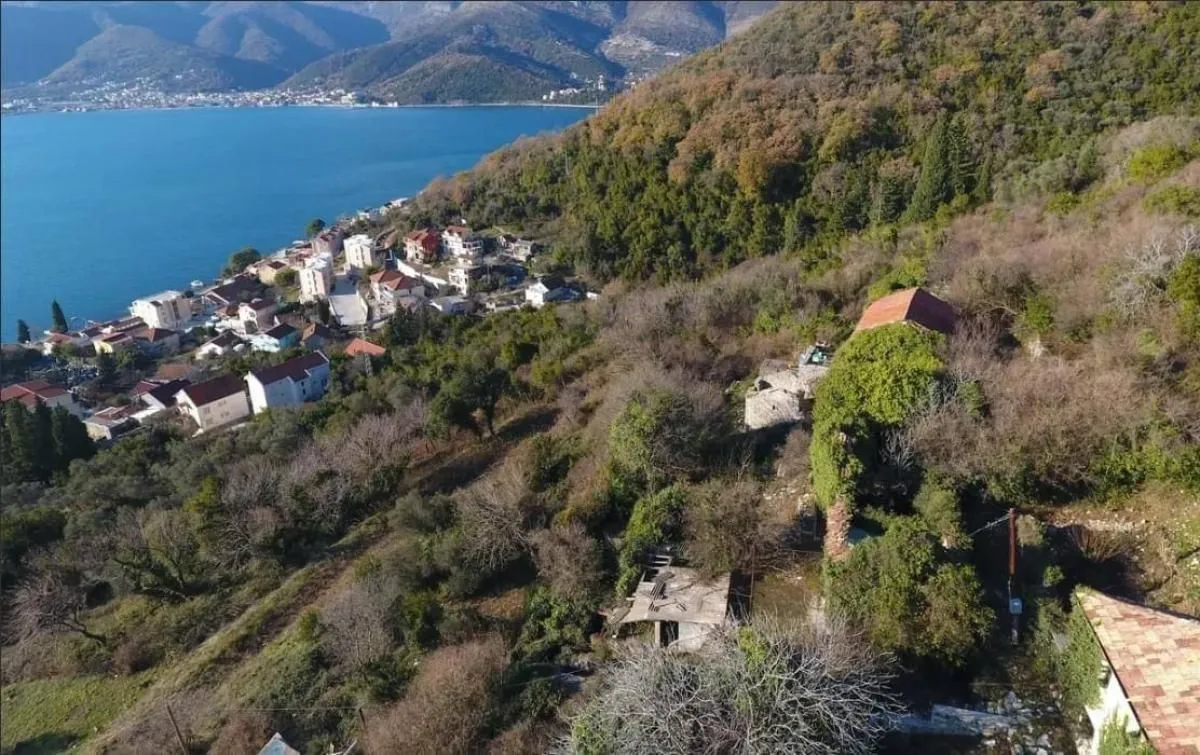Prodaja, plac, 2200m², Tivat, Crna Gora