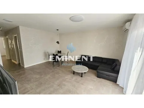 Izdavanje, trosoban stan, 75m², Lekino Brdo, Voždovac Sve Podlokacije - image 2