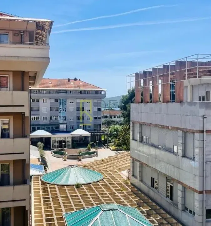 Prodaja, jednosoban stan, 40m², Centar, Tivat