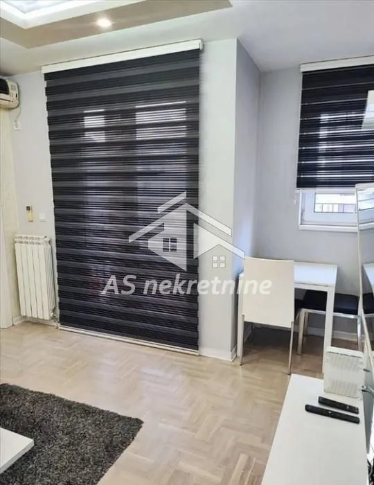 Rent, two bedroom apartment, 42m², Vračar Sve Podlokacije, Beograd