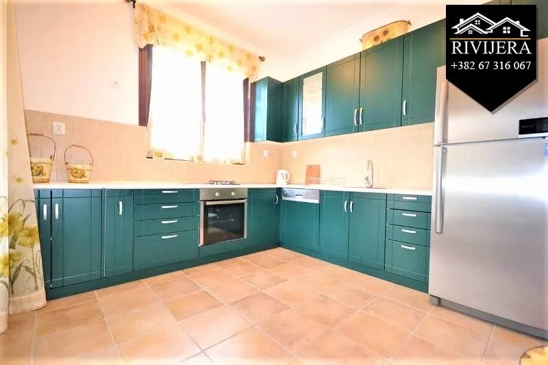 Sale, house, 235m², Kostanjica, Kotor