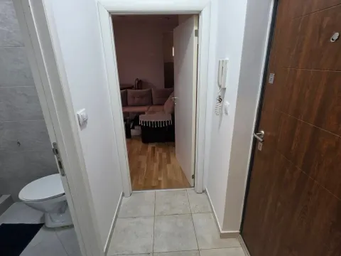 Izdavanje, jednosoban stan, 52m², Zabjelo, Podgorica - image 3