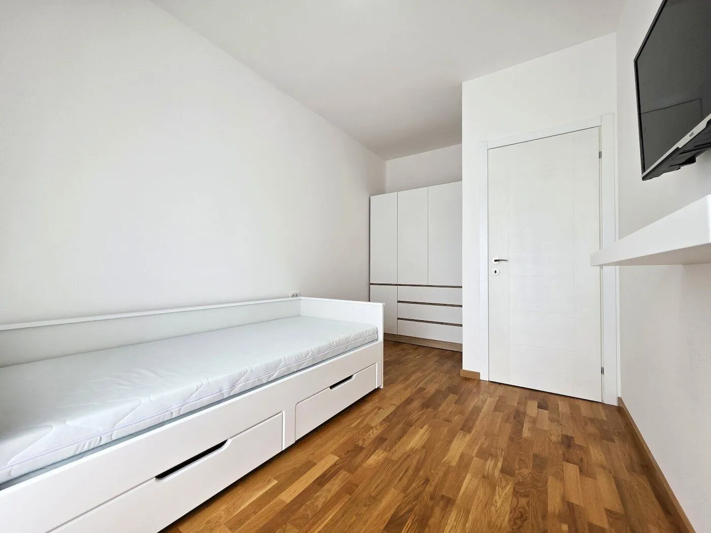 Rent, apartment, 60m², Zagorič, Podgorica
