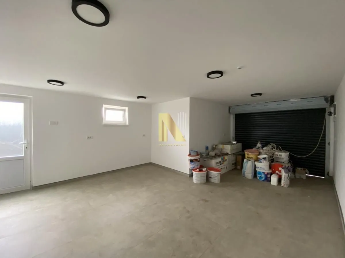 Prodaja, kuća, 260m², Veternik, Novi Sad Sve Podlokacije