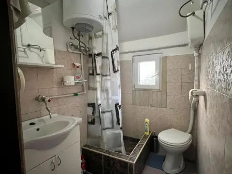 Prodaja, stan, 57m², Bar, Crna Gora - image 7