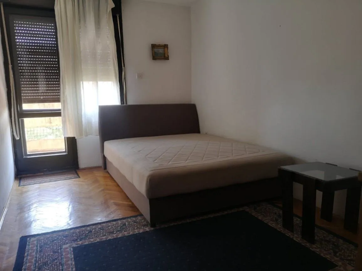 Rent, one bedroom apartment, 54m², Blok 9, Podgorica