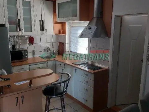 Izdavanje, trosoban stan, 75m², Centar, Novi Sad - image 7