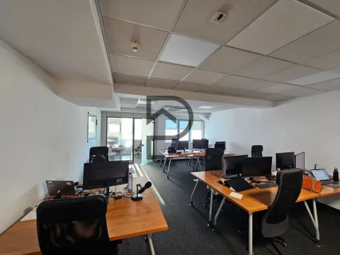 Izdavanje, poslovni prostor, 55m², Preko Morače, Podgorica - image 4