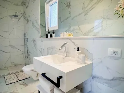 Rent, house, 200m², Dobre Vode, Bar - image 20