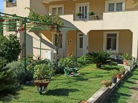 Rent, one bedroom apartment, 48m², Donja Lastva, Tivat - image 2