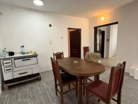 Izdavanje, kuća, 88m², Ovča, Palilula Sve Podlokacije - image 5