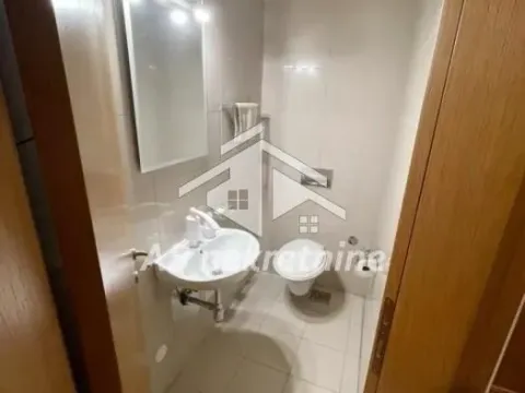 Izdavanje, trosoban stan, 95m², Autokomanda, Voždovac Sve Podlokacije - image 23