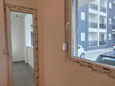 Prodaja, dvosoban stan, 63m², Zagorič, Podgorica - image 1