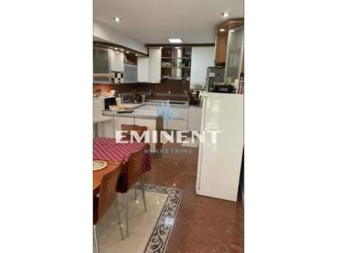Izdavanje, kuća, 150m², Savski Venac, Beograd - image 3