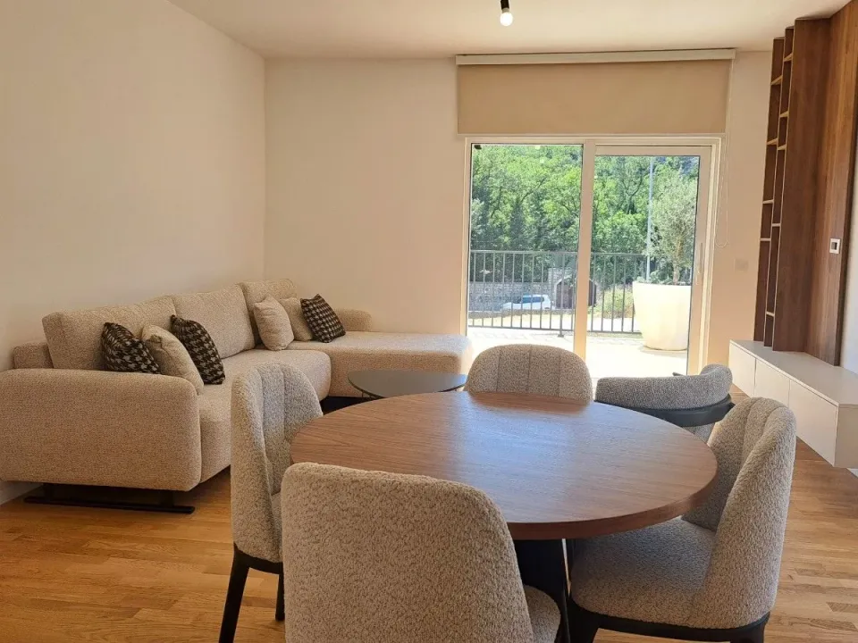 Sale, one bedroom apartment, 56m², Sutomore, Bar
