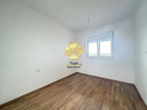 Izdavanje, jednosoban stan, 50m², Stari Aerodrom, Podgorica - image 8