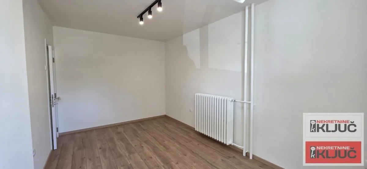 Prodaja, jednosoban stan, 37m², Sajmište, Novi Sad