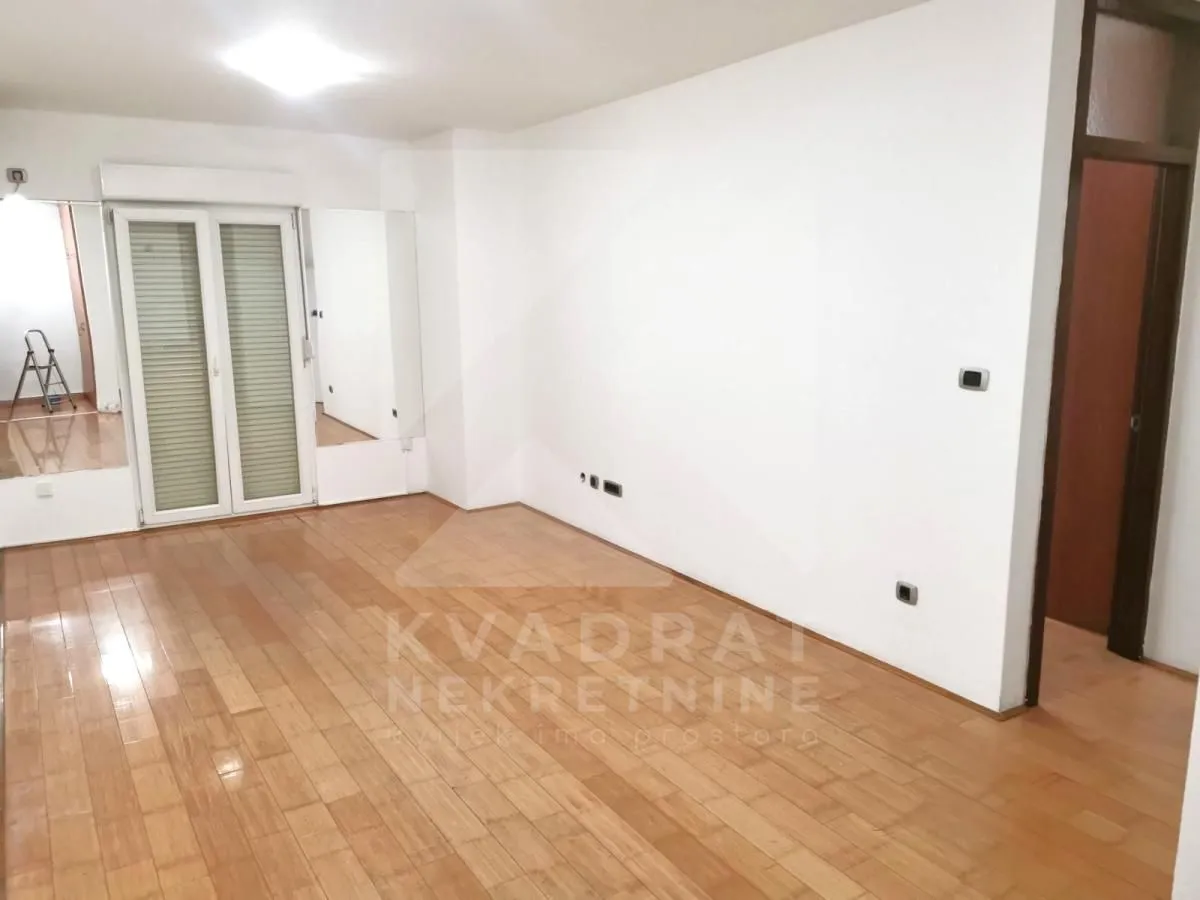 Rent, one bedroom apartment, 44m², Vezirov Most, Podgorica