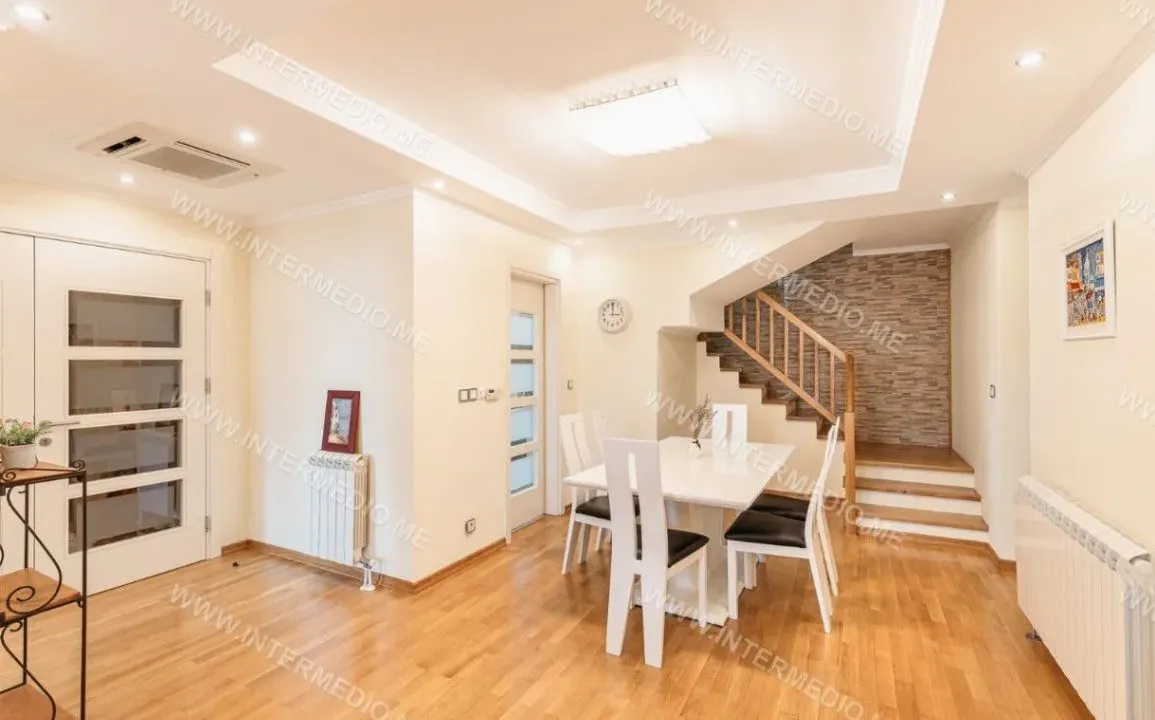 Prodaja, petosoban stan, 334m², Savina, Herceg Novi