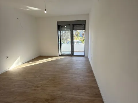 Sale, two bedroom apartment, 59m², Velika Plaža, Ulcinj - image 3