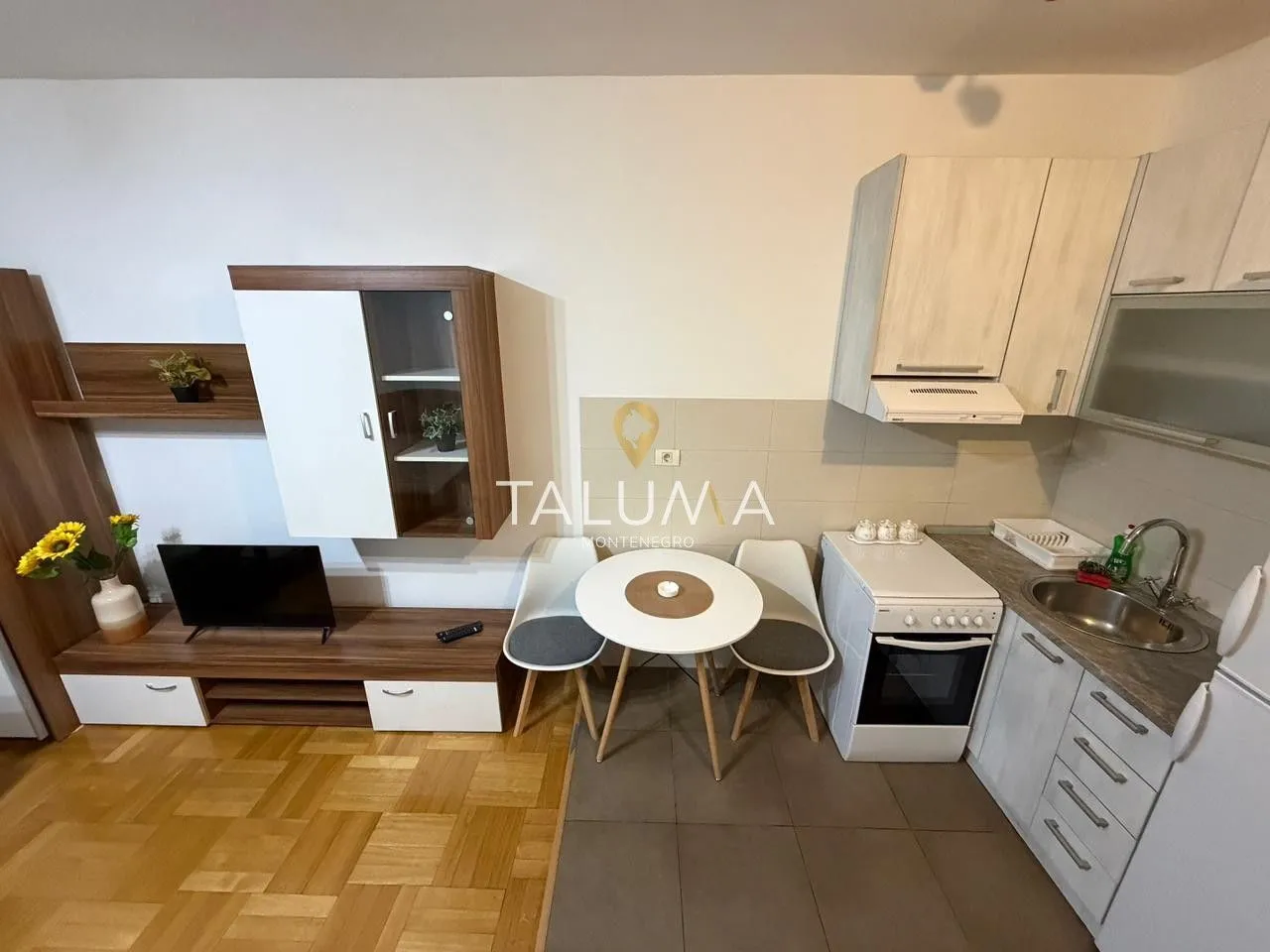 Izdavanje, garsonjera, 32m², City Kvart, Podgorica