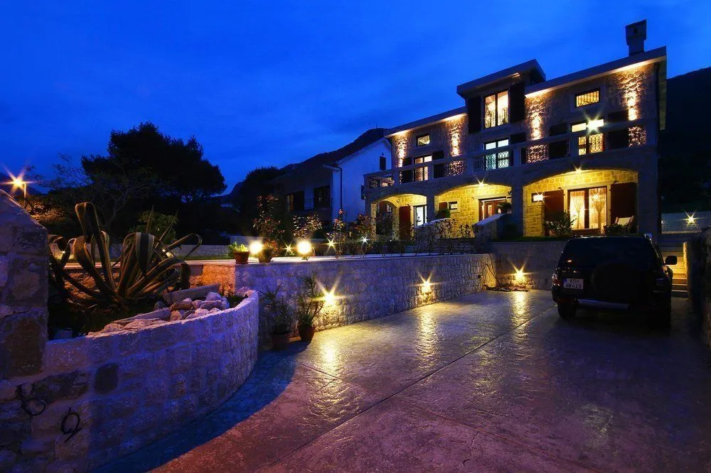 Sale, house, 497m², Prčanj, Kotor