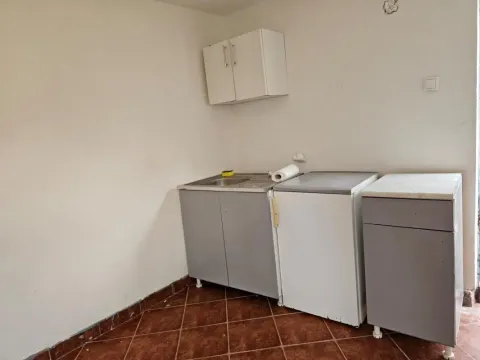 Rent, house, 32m², Šušanj, Bar - image 7