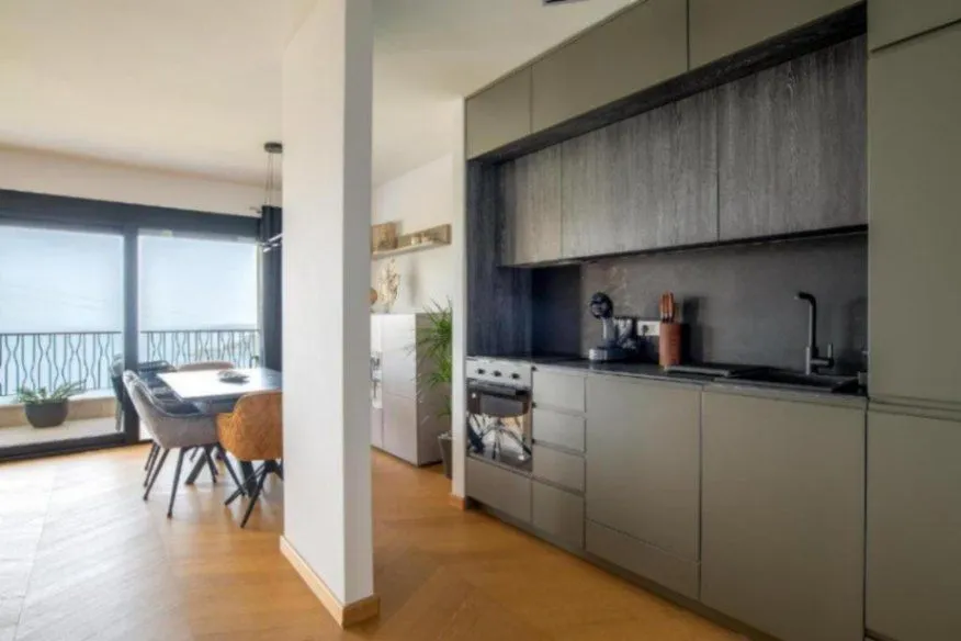 Sale, three bedroom apartment, 90m², Sveti Stefan, Budva