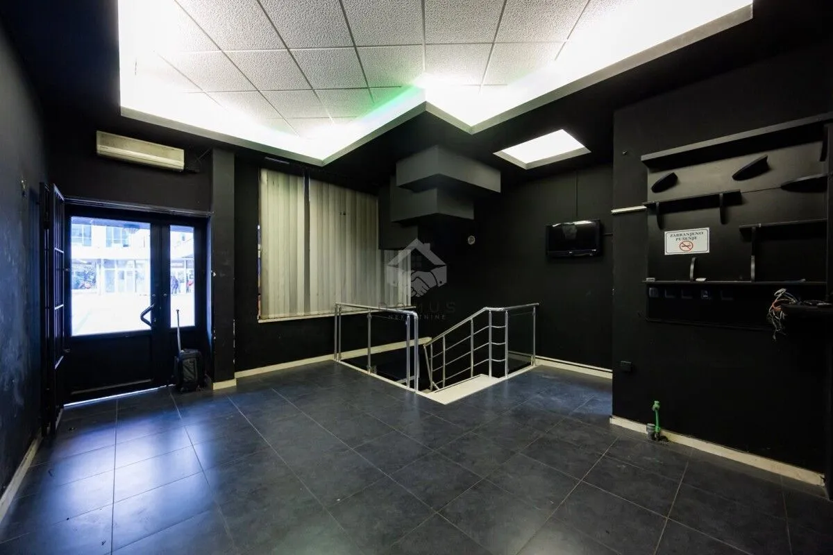 Izdavanje, poslovni prostor, 150m², Preko Morače, Podgorica