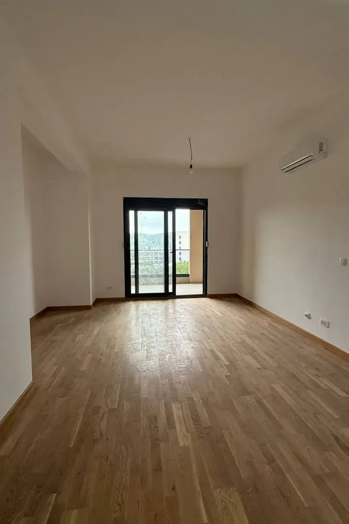 Sale, two bedroom apartment, 60m², Stari Bar, Bar