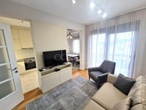 Izdavanje, stan, 67m², Tivat, Crna Gora - image 4