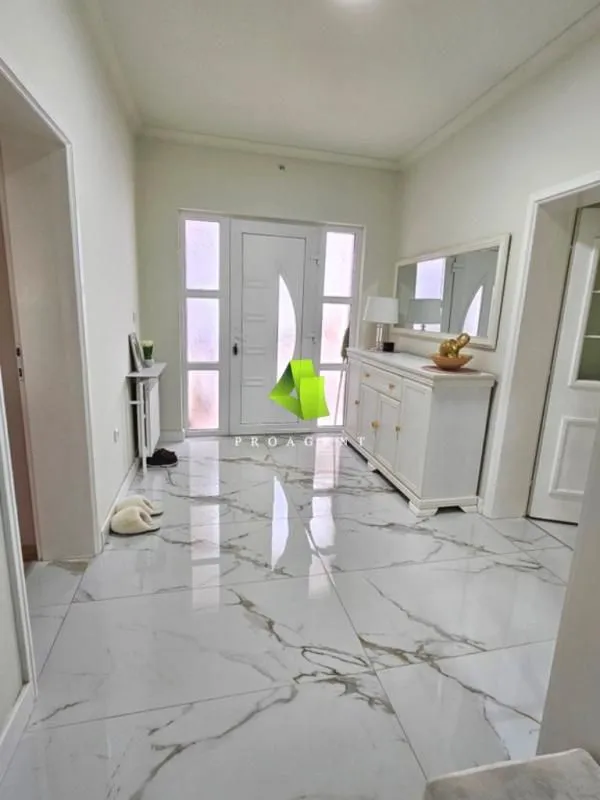 Sale, house, 126m², Medijana, Niš