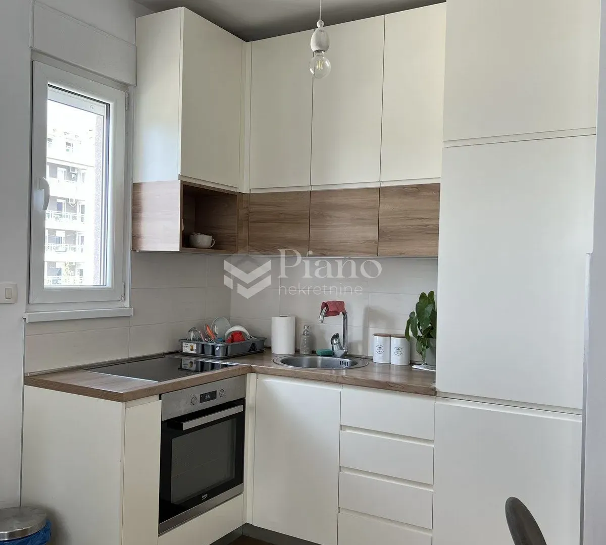 Izdavanje, jednosoban stan, 40m², Blok 9, Podgorica