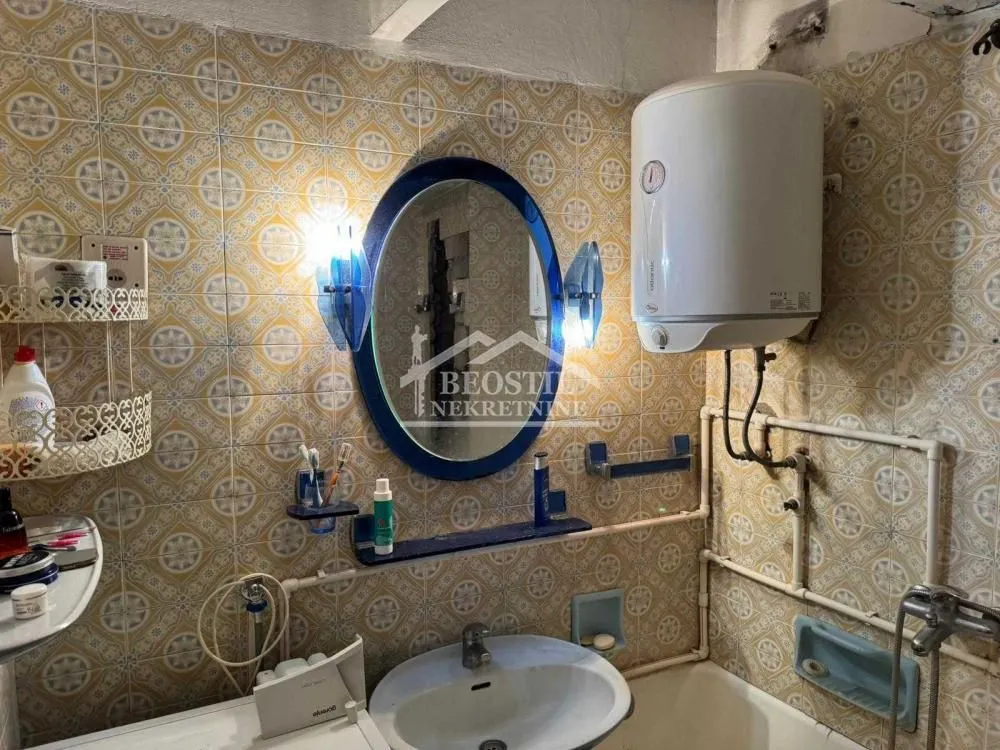 Prodaja, trosoban stan, 97m², Topličin venac, Beograd