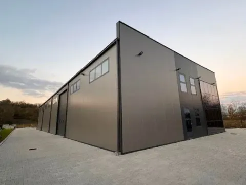 Rent, office space, 650m², Jovanovac, Kragujevac - image 2